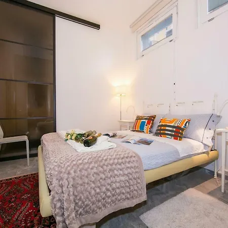 Riva Di * Faggeto Lario