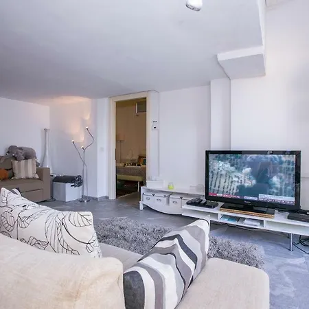 Apartment Riva Di Faggeto Lario